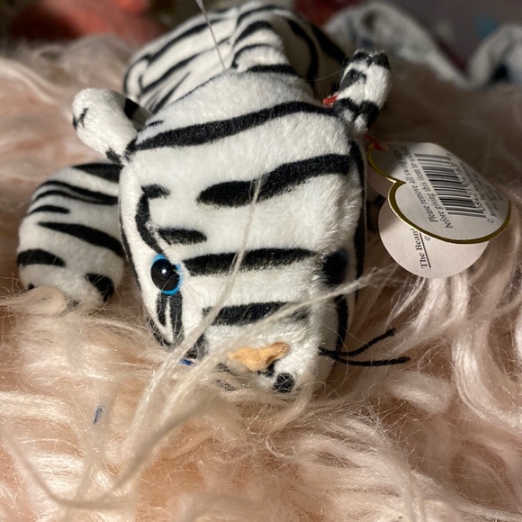 5TH GEN BLIZZARD BEANIE BABY WHITE TIGER RARE